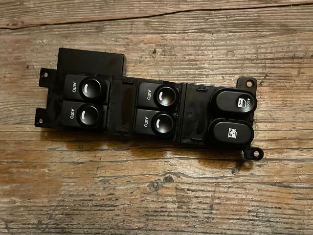 bontott HYUNDAI I30 Bal első Ablakemelő Kapcsoló