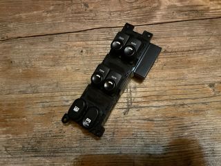 bontott HYUNDAI I30 Bal első Ablakemelő Kapcsoló