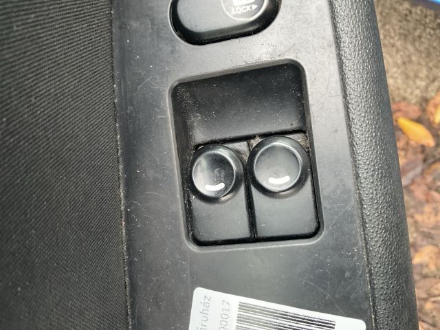 bontott HYUNDAI I30 Bal első Ablakemelő Kapcsoló