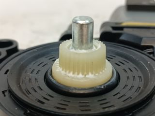 bontott HYUNDAI I30 Bal első Ablakemelő Motor