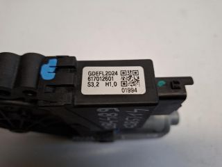 bontott HYUNDAI I30 Bal első Ablakemelő Motor