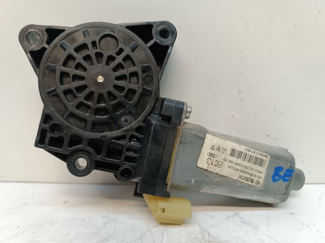 bontott HYUNDAI I30 Bal első Ablakemelő Motor