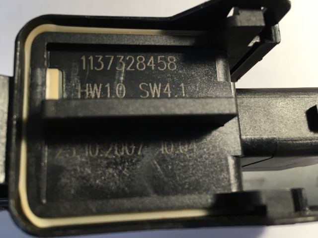 bontott HYUNDAI I30 Bal első Ablakemelő Motor