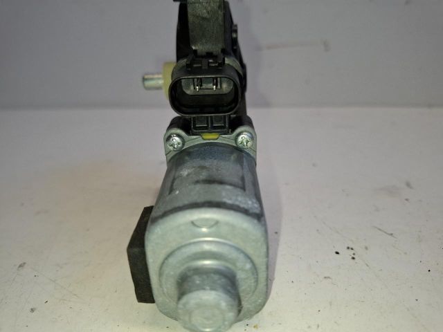 bontott HYUNDAI I30 Bal első Ablakemelő Motor