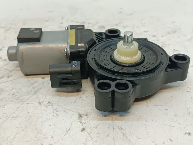 bontott HYUNDAI I30 Bal első Ablakemelő Motor