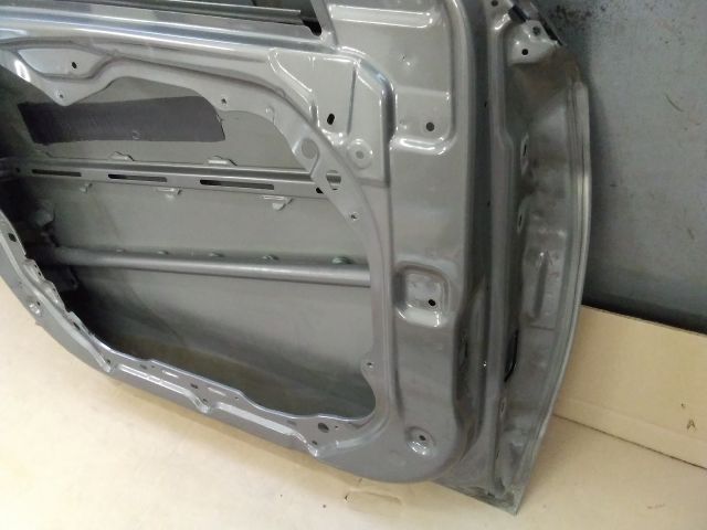 bontott HYUNDAI I30 Bal első Ajtó (Üres lemez)