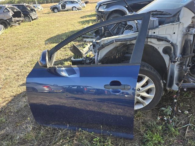 bontott HYUNDAI I30 Bal első Ajtó (Üres lemez)