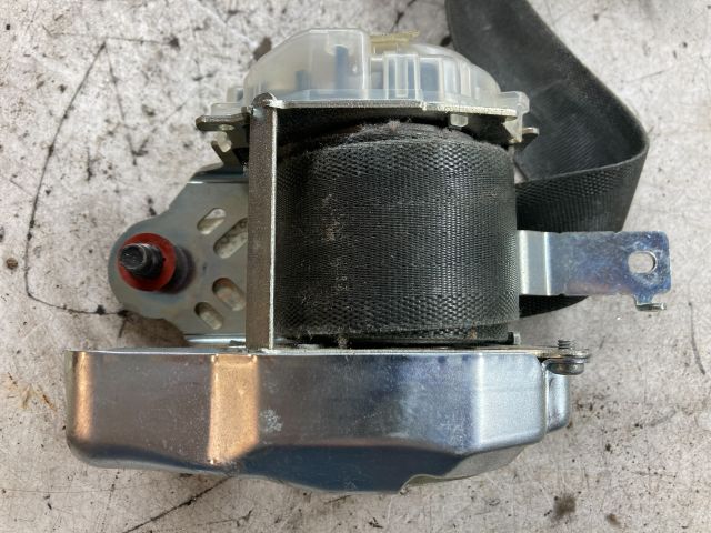 bontott HYUNDAI I30 Bal első Biztonsági Öv