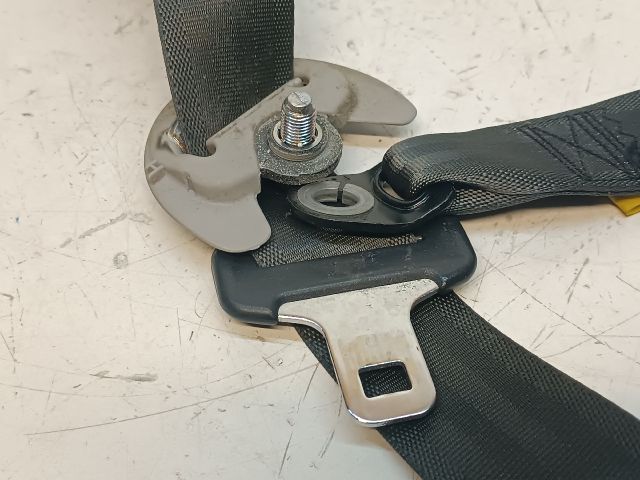 bontott HYUNDAI I30 Bal első Biztonsági Öv