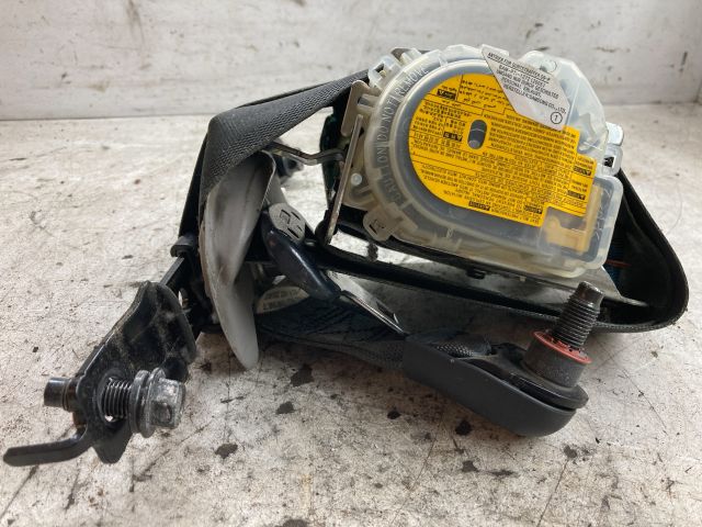 bontott HYUNDAI I30 Bal első Biztonsági Öv