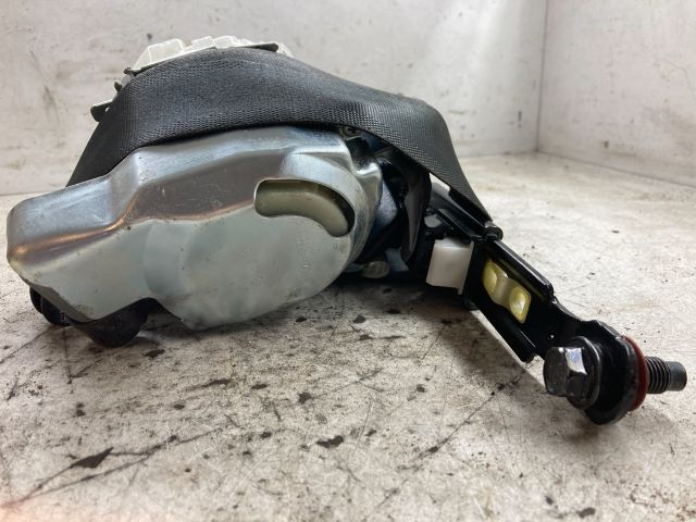 bontott HYUNDAI I30 Bal első Biztonsági Öv