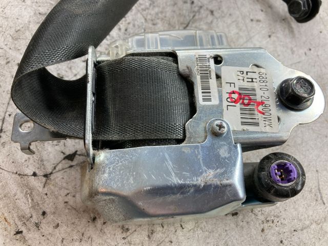 bontott HYUNDAI I30 Bal első Biztonsági Öv