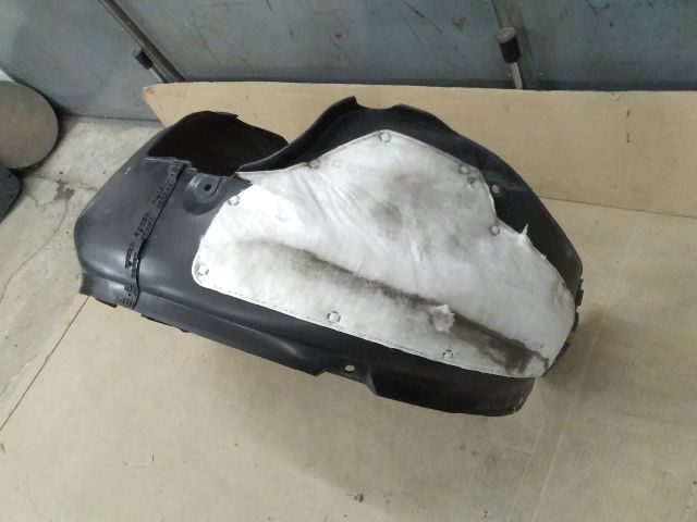 bontott HYUNDAI I30 Bal első Dobbetét (Kerékjárati, Műanyag)