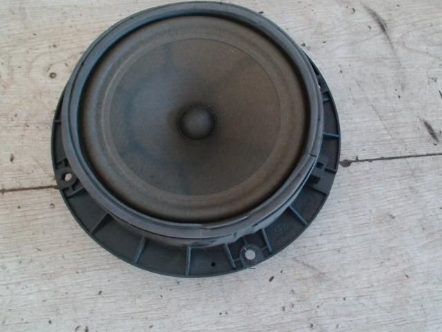 bontott HYUNDAI I30 Bal első Hangszóró