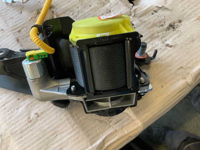 bontott HYUNDAI I30 Bal első Övfeszítő