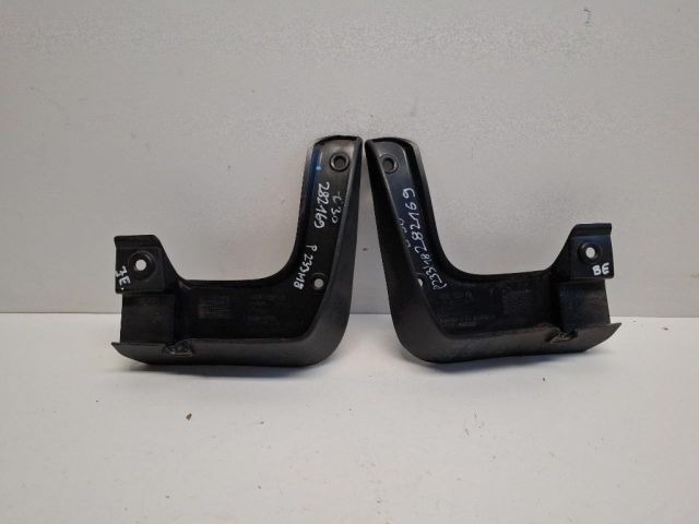 bontott HYUNDAI I30 Bal első Sárvédő Gumi