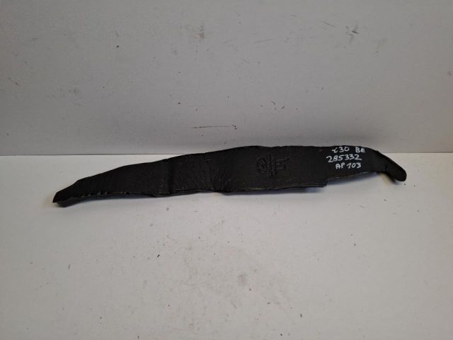 bontott HYUNDAI I30 Bal első Sárvédő Zajszigetelés