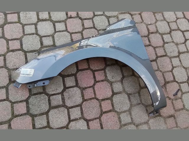 bontott HYUNDAI I30 Bal első Sárvédő