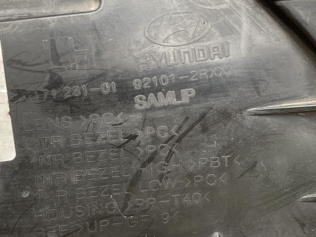 bontott HYUNDAI I30 Bal Fényszóró