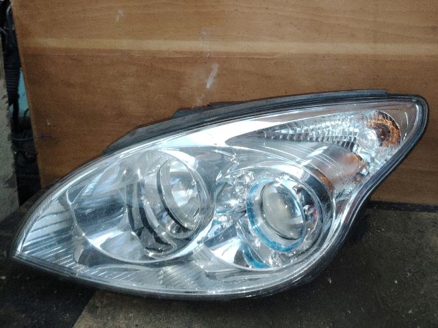 bontott HYUNDAI I30 Bal Fényszóró