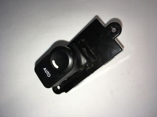 bontott HYUNDAI I30 Bal hátsó Ablakemelő Kapcsoló