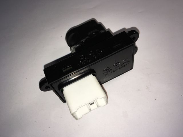 bontott HYUNDAI I30 Bal hátsó Ablakemelő Kapcsoló