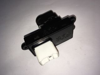 bontott HYUNDAI I30 Bal hátsó Ablakemelő Kapcsoló