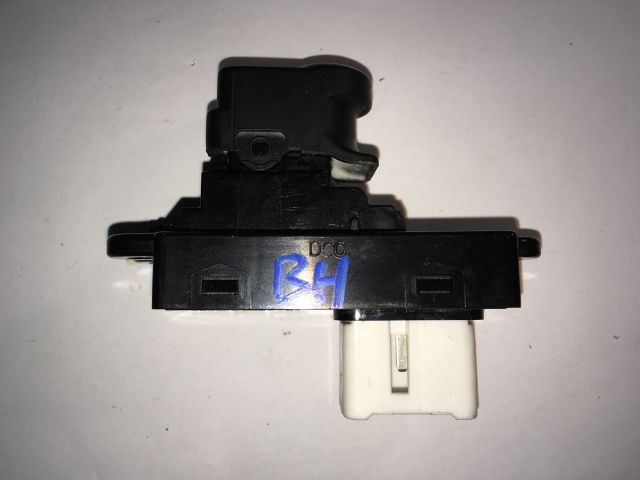 bontott HYUNDAI I30 Bal hátsó Ablakemelő Kapcsoló