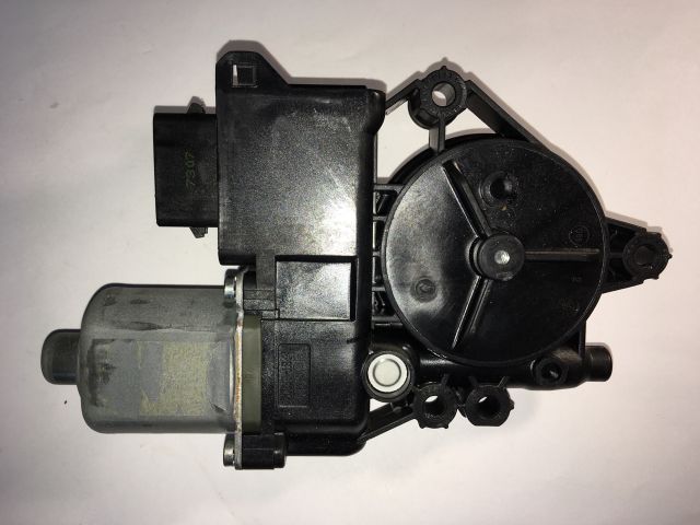 bontott HYUNDAI I30 Bal hátsó Ablakemelő Motor