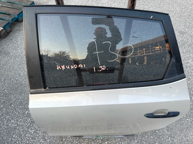 bontott HYUNDAI I30 Bal hátsó Ajtó (Részeivel)