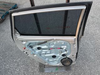 bontott HYUNDAI I30 Bal hátsó Ajtó (Részeivel)