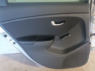 bontott HYUNDAI I30 Bal hátsó Ajtó (Részeivel)