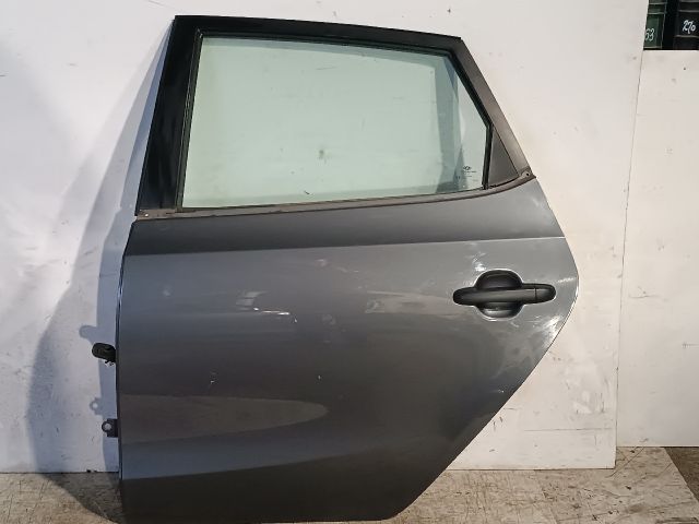 bontott HYUNDAI I30 Bal hátsó Ajtó (Részeivel)