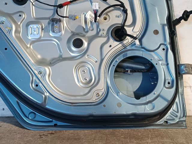 bontott HYUNDAI I30 Bal hátsó Ajtó (Részeivel)