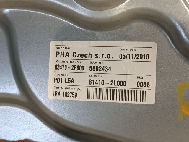 bontott HYUNDAI I30 Bal hátsó Ajtó (Részeivel)