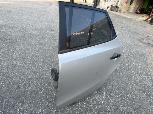 bontott HYUNDAI I30 Bal hátsó Ajtó (Részeivel)