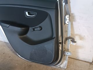bontott HYUNDAI I30 Bal hátsó Ajtó (Részeivel)