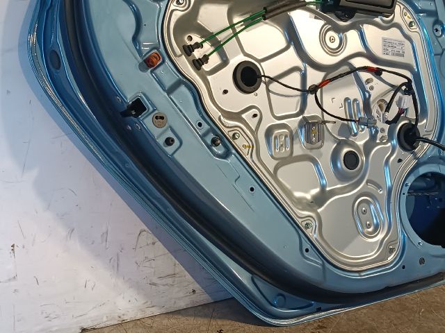 bontott HYUNDAI I30 Bal hátsó Ajtó (Részeivel)