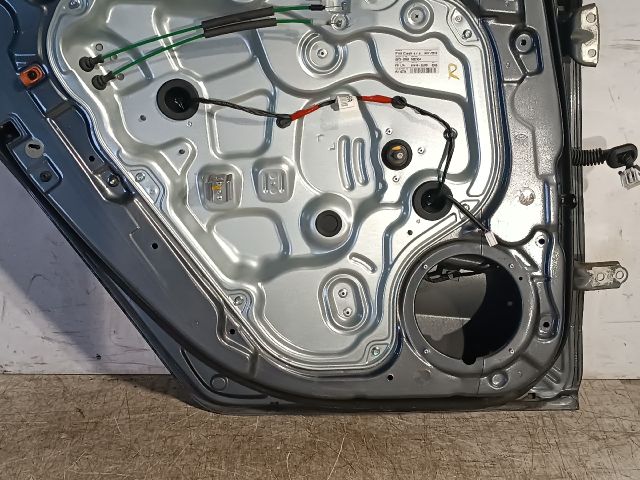 bontott HYUNDAI I30 Bal hátsó Ajtó (Részeivel)