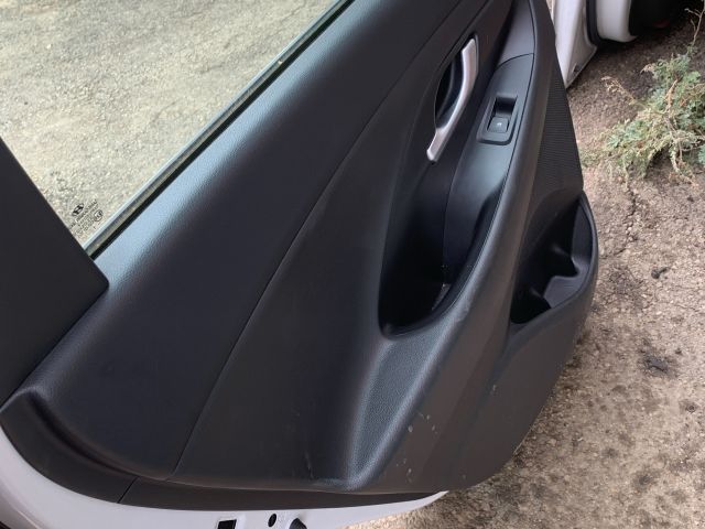 bontott HYUNDAI I30 Bal hátsó Ajtó (Részeivel)