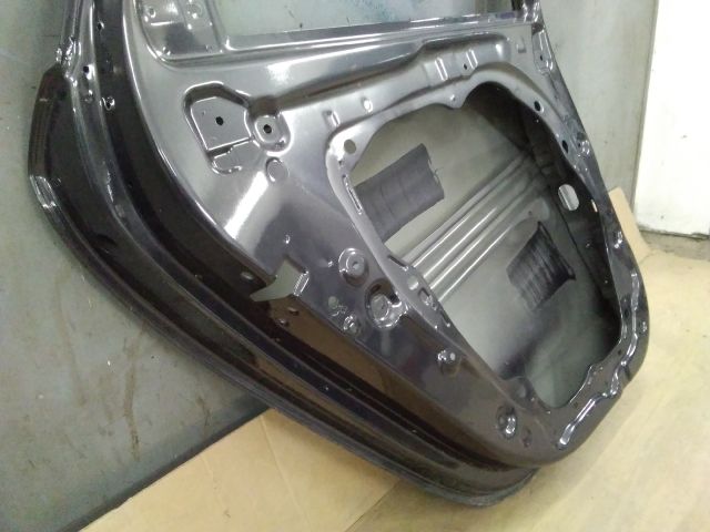 bontott HYUNDAI I30 Bal hátsó Ajtó (Üres lemez)