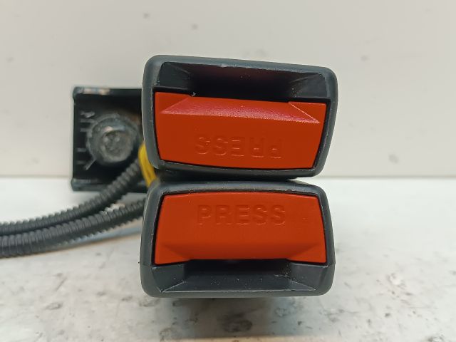 bontott HYUNDAI I30 Bal hátsó Biztonsági Öv Csat