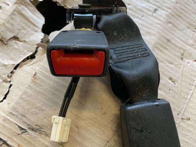 bontott HYUNDAI I30 Bal hátsó Biztonsági Öv Csat