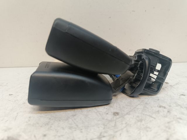 bontott HYUNDAI I30 Bal hátsó Biztonsági Öv Csat