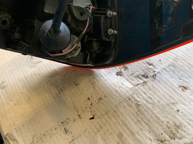 bontott HYUNDAI I30 Bal Hátsó Lámpa