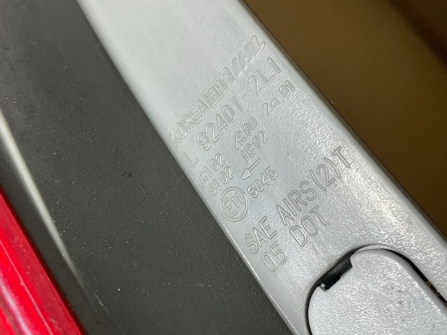 bontott HYUNDAI I30 Bal Hátsó Lámpa