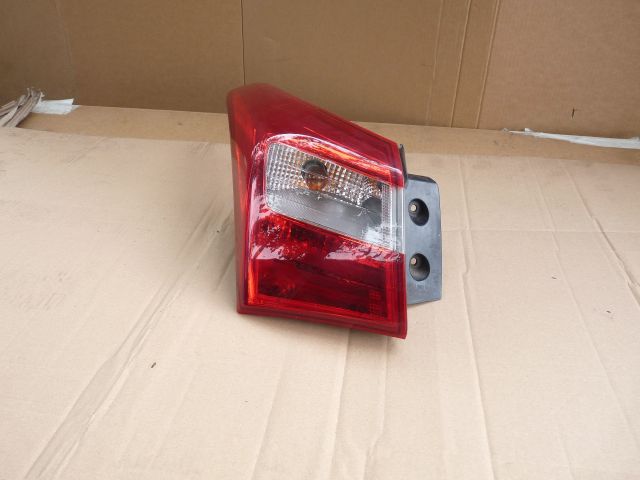 bontott HYUNDAI I30 Bal Hátsó Lámpa