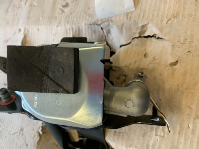 bontott HYUNDAI I30 Bal hátsó Övfeszítő