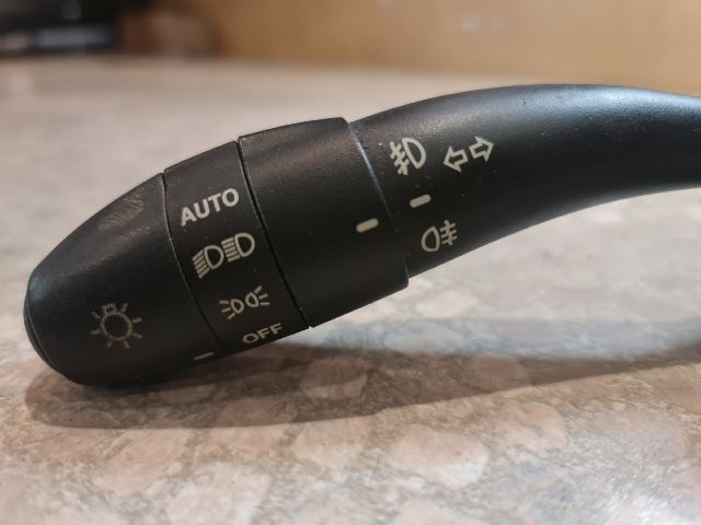 bontott HYUNDAI I30 Bal Kormánykapcsoló Irányjelző