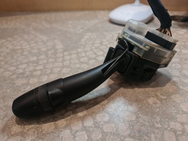 bontott HYUNDAI I30 Bal Kormánykapcsoló Irányjelző